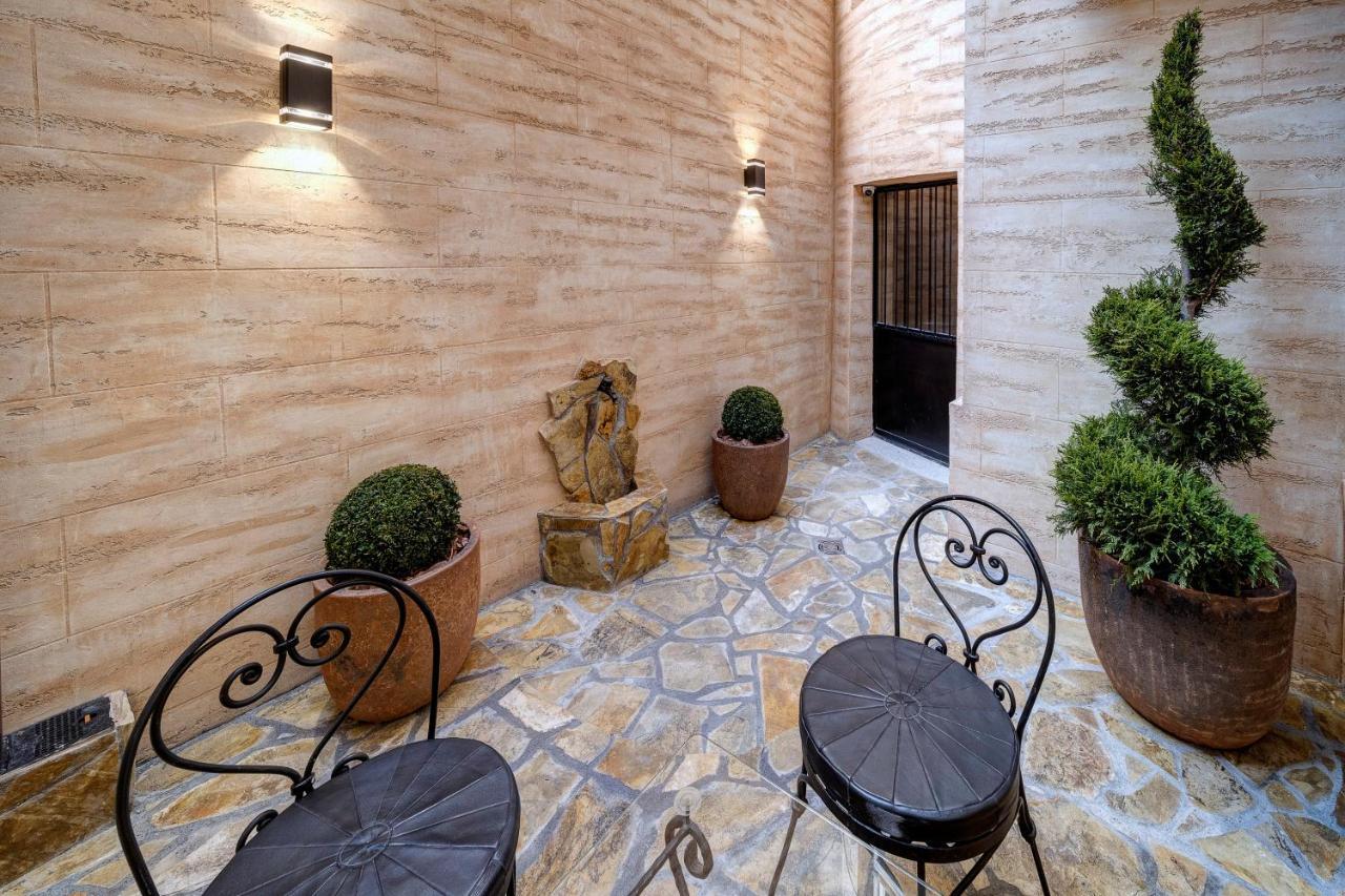 Apartment Kaliopi Belgrad Exteriör bild
